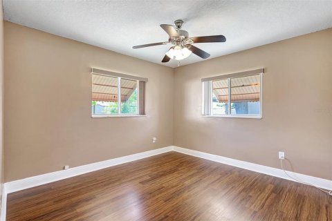 House in Clearwater, Florida 2 bedrooms, 114.27 sq.m. № 1751002 - photo 16