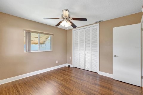 House in Clearwater, Florida 2 bedrooms, 114.27 sq.m. № 1751002 - photo 18