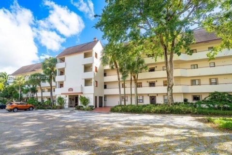 Кондоминиум с 2 спальнями в Веллингтон, Флорида № 2047065