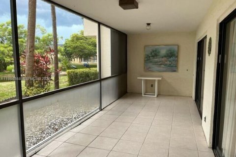 Купить кондоминиум в Веллингтон, Флорида 2 спальни, 124.12м2, № 2047065 - фото 7