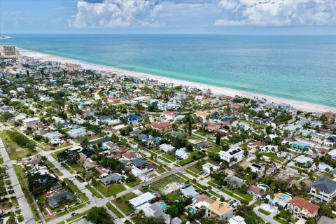Casa en venta en Clearwater, Florida, 2 dormitorios, 89 m2 № 2198617 - foto 5