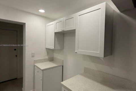 Villa ou maison à vendre à West Park, Floride: 4 chambres, 121.42 m2 № 1930340 - photo 7