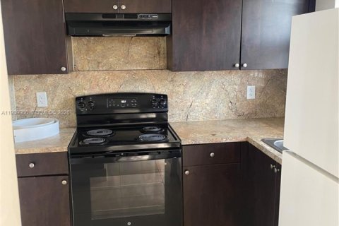 Condo à North Miami, Floride, 1 chambre  № 1997127