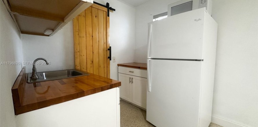 Estudio en Miami, Florida № 2038929