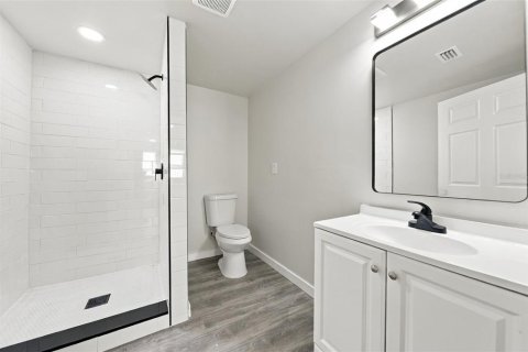 House in Orlando, Florida 3 bedrooms, 85.56 sq.m. № 2395968 - photo 10