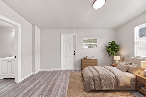 House in Orlando, Florida 3 bedrooms, 85.56 sq.m. № 2395968 - photo 8
