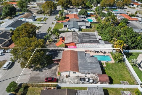 Купить виллу или дом в Хайалиа, Флорида 4 спальни, 204.2м2, № 2027859 - фото 9