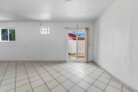 Купить виллу или дом в Хайалиа, Флорида 4 спальни, 204.2м2, № 2027859 - фото 22