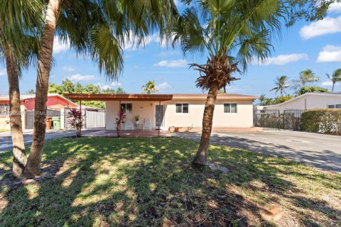 Купить виллу или дом в Хайалиа, Флорида 4 спальни, 204.2м2, № 2027859 - фото 3