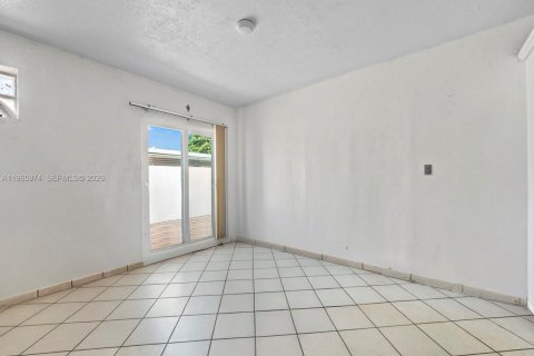 Купить виллу или дом в Хайалиа, Флорида 4 спальни, 204.2м2, № 2027859 - фото 23