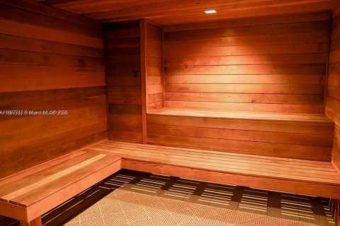 Condominio en alquiler en Hallandale Beach, Florida, 2 dormitorios, 96.62 m2 № 1931952 - foto 7