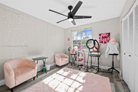 Villa ou maison à vendre à Cooper City, Floride: 3 chambres, 154.78 m2 № 2019496 - photo 12