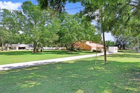 Casa en venta en Dover, Florida, 3 dormitorios, 215.72 m2 № 1902910 - foto 2