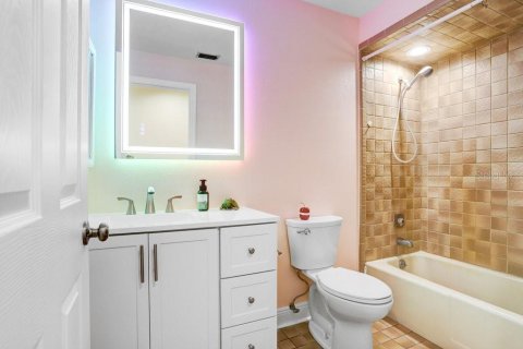 Casa en venta en Dover, Florida, 3 dormitorios, 215.72 m2 № 1902910 - foto 25