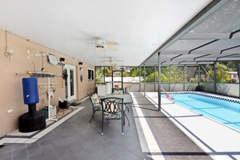 Casa en venta en Dover, Florida, 3 dormitorios, 215.72 m2 № 1902910 - foto 29
