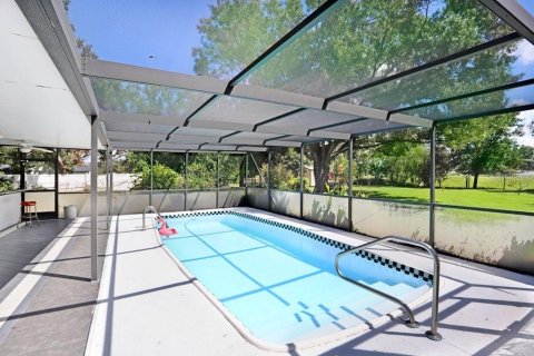 Casa en venta en Dover, Florida, 3 dormitorios, 215.72 m2 № 1902910 - foto 8