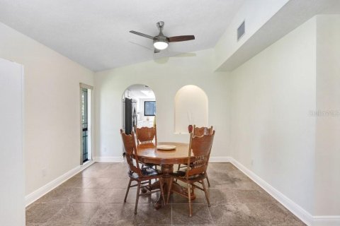 Casa en venta en Dover, Florida, 3 dormitorios, 215.72 m2 № 1902910 - foto 16