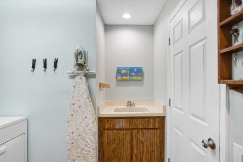 Casa en venta en Dover, Florida, 3 dormitorios, 215.72 m2 № 1902910 - foto 26