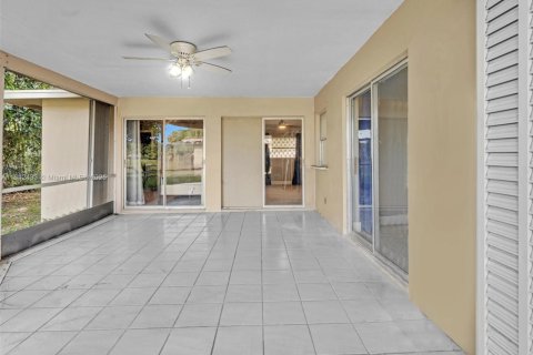 House in Deerfield Beach, Florida 2 bedrooms, 125.98 sq.m. № 1874950 - photo 28