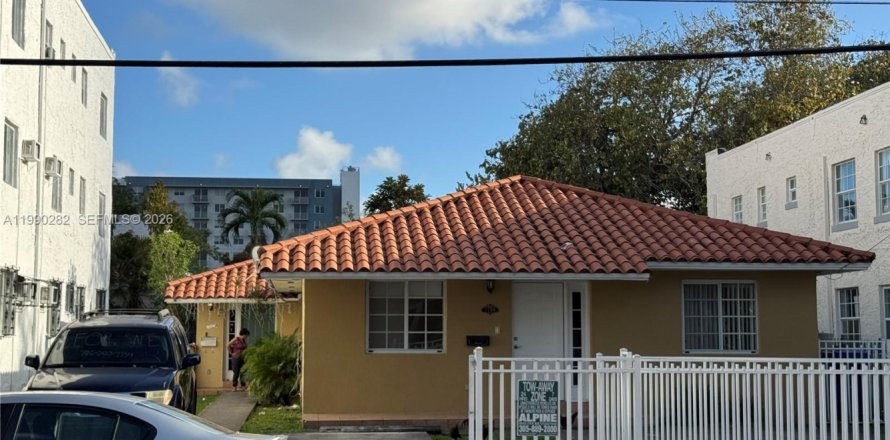 Коммерческая недвижимость в Майами, Флорида 267.65м2 № 2057385