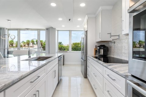 Copropriété à vendre à Highland Beach, Floride: 3 chambres, 173.54 m2 № 2066298 - photo 4