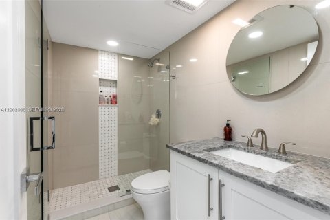 Copropriété à vendre à Highland Beach, Floride: 3 chambres, 173.54 m2 № 2066298 - photo 14