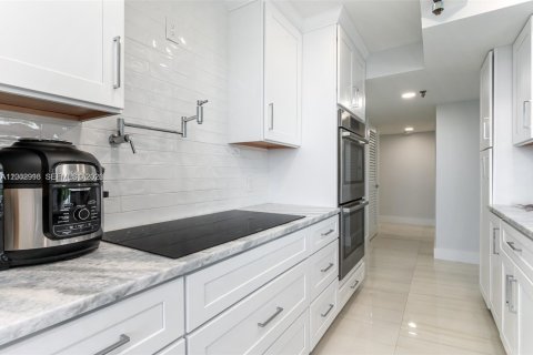 Copropriété à vendre à Highland Beach, Floride: 3 chambres, 173.54 m2 № 2066298 - photo 5