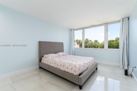 Copropriété à vendre à Highland Beach, Floride: 3 chambres, 173.54 m2 № 2066298 - photo 12