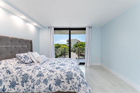 Copropriété à vendre à Highland Beach, Floride: 3 chambres, 173.54 m2 № 2066298 - photo 15