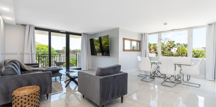 Condo à Highland Beach, Floride, 3 chambres  № 2066298