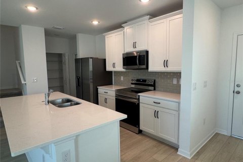 Adosado en venta en Apopka, Florida, 3 dormitorios, 178.19 m2 № 1685143 - foto 3