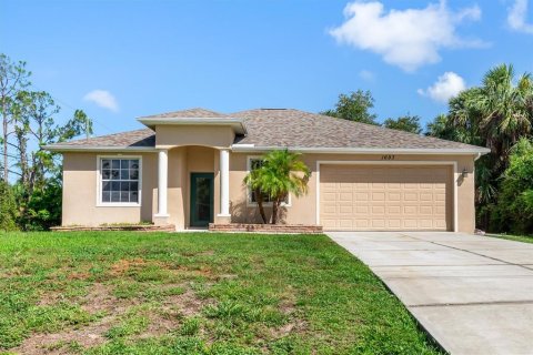 House in North Port, Florida 3 bedrooms, 148.36 sq.m. № 1806941 - photo 2