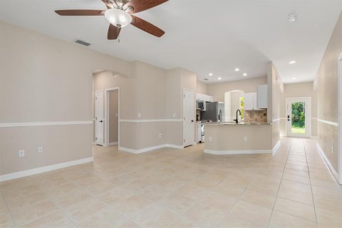 House in North Port, Florida 3 bedrooms, 148.36 sq.m. № 1806941 - photo 12