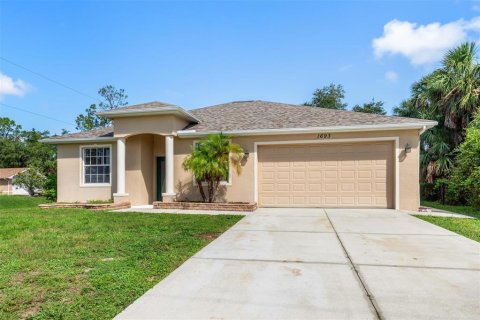 House in North Port, Florida 3 bedrooms, 148.36 sq.m. № 1806941 - photo 6