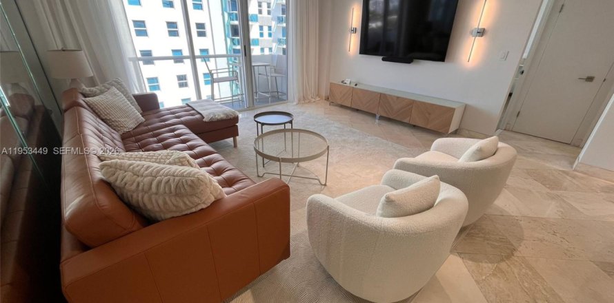 Condominio en Surfside, Florida, 1 dormitorio  № 2054733