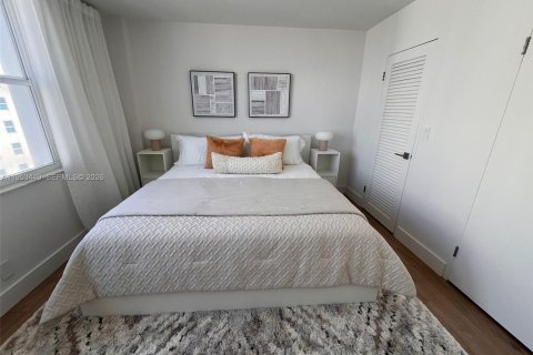 Condominio en alquiler en Surfside, Florida, 1 dormitorio, 84.08 m2 № 2054733 - foto 7