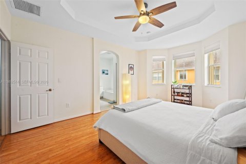 Villa ou maison à vendre à Miami, Floride: 3 chambres, 164.44 m2 № 2008820 - photo 14