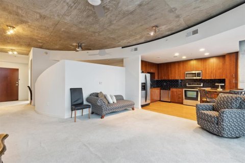 Condominio en alquiler en Orlando, Florida, 1 dormitorio, 79.34 m2 № 1911708 - foto 7