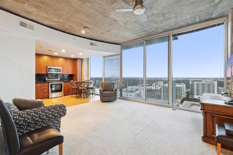 Condominio en alquiler en Orlando, Florida, 1 dormitorio, 79.34 m2 № 1911708 - foto 11