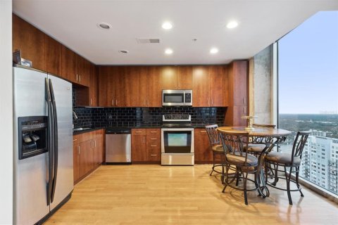 Condominio en alquiler en Orlando, Florida, 1 dormitorio, 79.34 m2 № 1911708 - foto 20