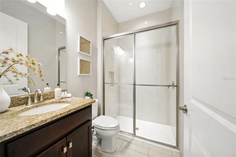 Casa en venta en Wesley Chapel, Florida, 5 dormitorios, 380.34 m2 № 1909503 - foto 20