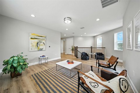 Casa en venta en Wesley Chapel, Florida, 5 dormitorios, 380.34 m2 № 1909503 - foto 23