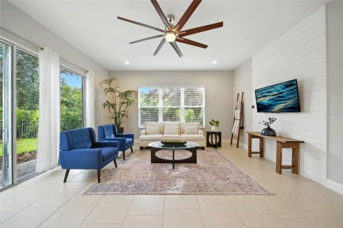 Casa en venta en Wesley Chapel, Florida, 5 dormitorios, 380.34 m2 № 1909503 - foto 16
