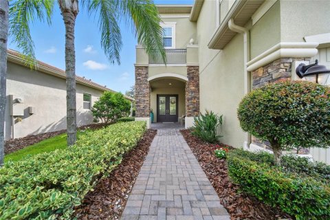 Casa en venta en Wesley Chapel, Florida, 5 dormitorios, 380.34 m2 № 1909503 - foto 3