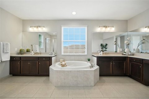 Casa en venta en Wesley Chapel, Florida, 5 dormitorios, 380.34 m2 № 1909503 - foto 27