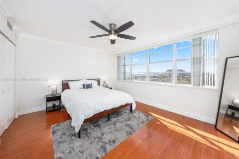 Купить кондоминиум в Норт-Майами, Флорида 2 спальни, 110.37м2, № 1971001 - фото 16
