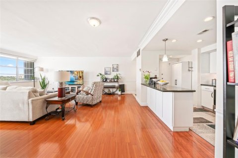 Купить кондоминиум в Норт-Майами, Флорида 2 спальни, 110.37м2, № 1971001 - фото 14