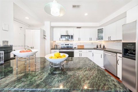 Купить кондоминиум в Норт-Майами, Флорида 2 спальни, 110.37м2, № 1971001 - фото 13