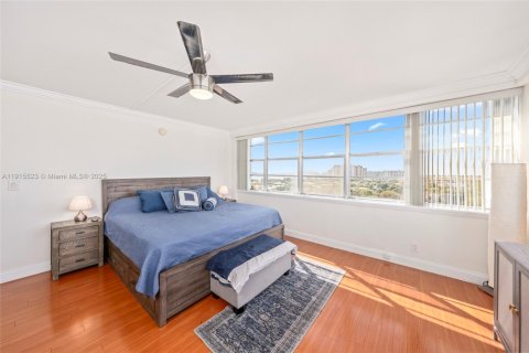 Купить кондоминиум в Норт-Майами, Флорида 2 спальни, 110.37м2, № 1971001 - фото 18