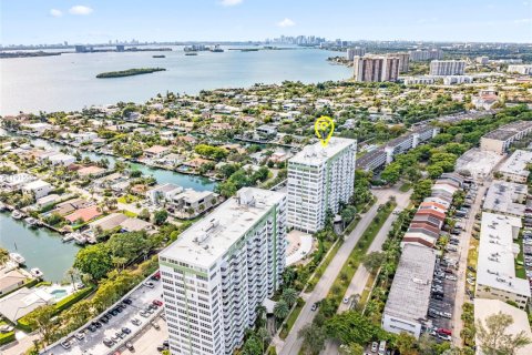 Купить кондоминиум в Норт-Майами, Флорида 2 спальни, 110.37м2, № 1971001 - фото 29